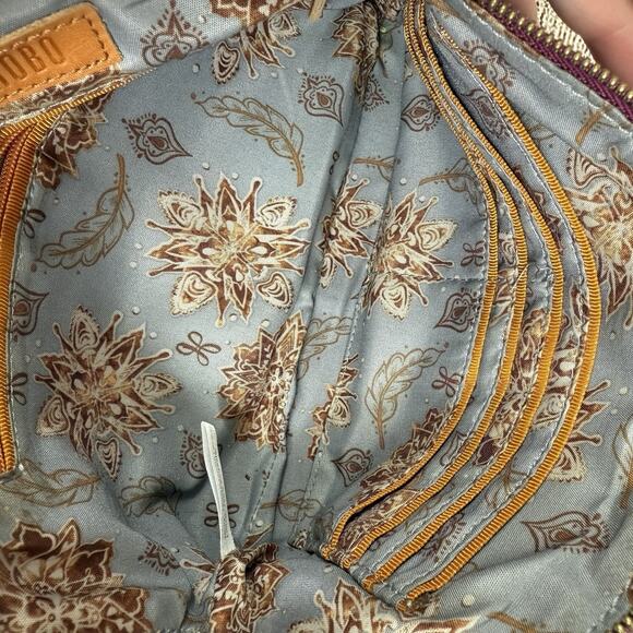 Hobo International Sable Red Maroon 100% Leather Wristlet Ring Clutch Boho - Picture 11 of 12